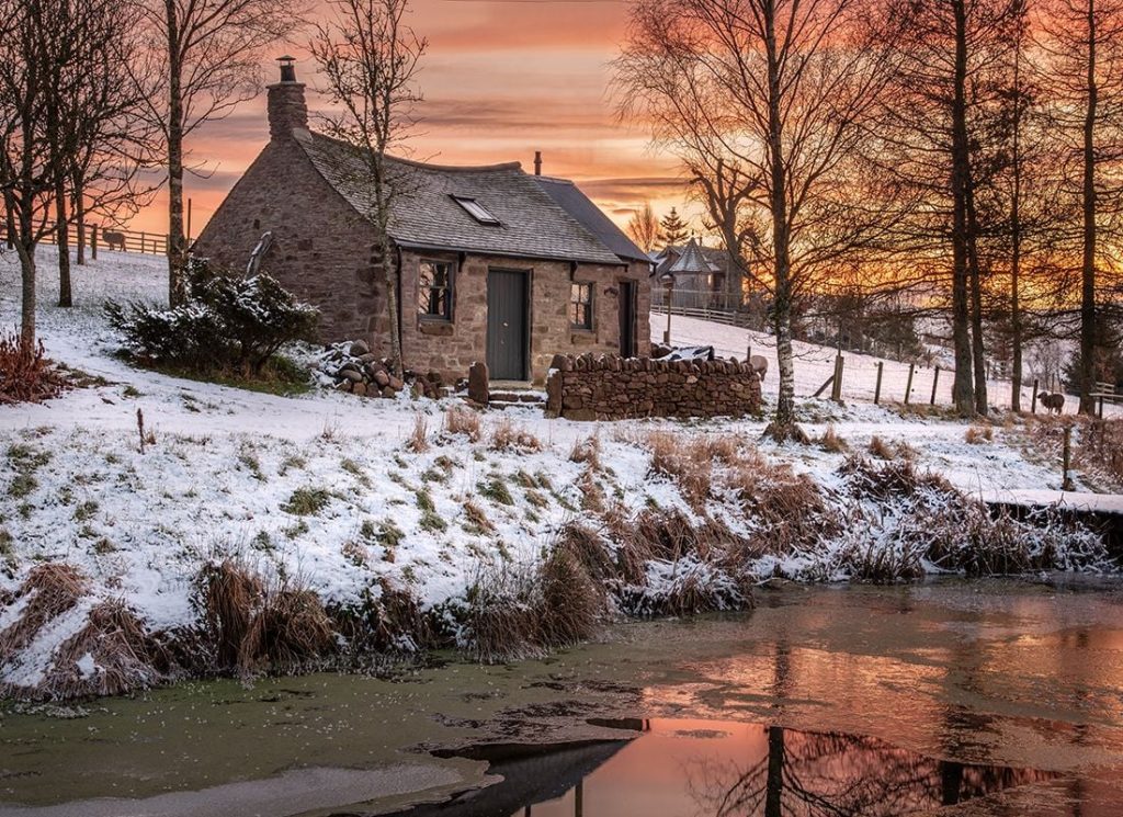 Topping our list of amazing places for glamping in Scotland is the fantastic Craighead Howfs in Dunblane.