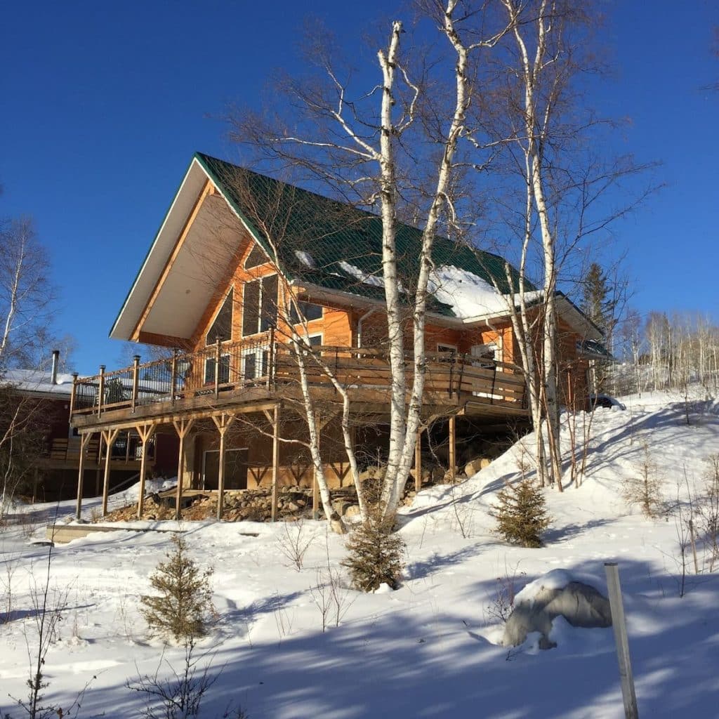 This Lake Front Cabin for Rent is one of the best cabins to rent in Saskatchewan.