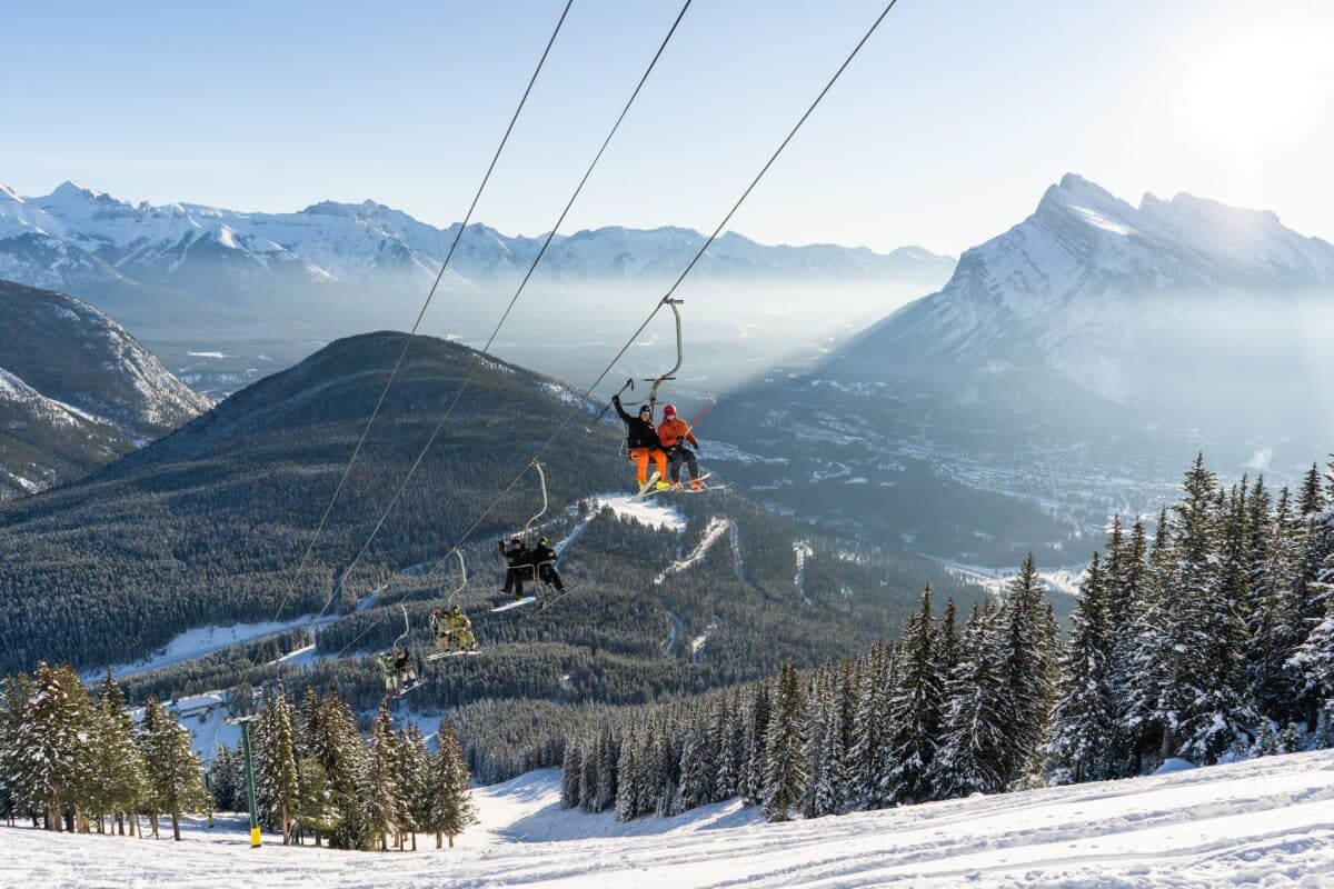 Top 10 Best SKI RESORTS In Canada You Need To Visit