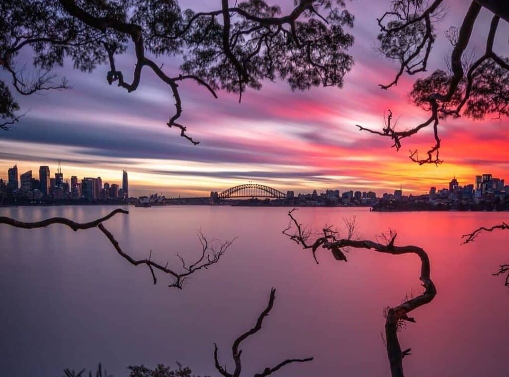 Bradley's Head to Chowder Bay is a perfect mix of sea and sights.