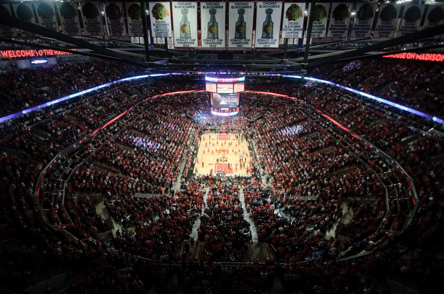 Top 10 best NBA stadiums for atmosphere, RANKED