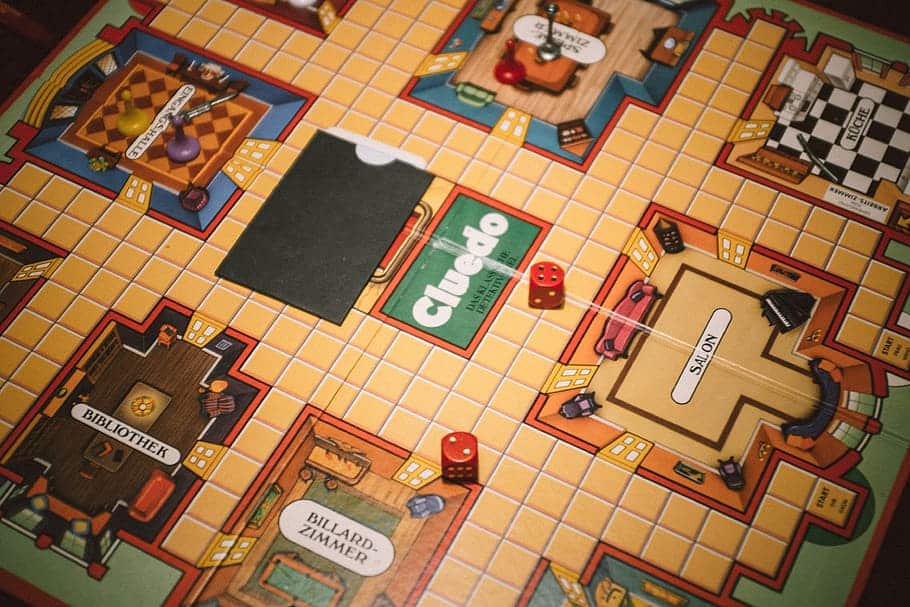 Bring Cluedo to life.