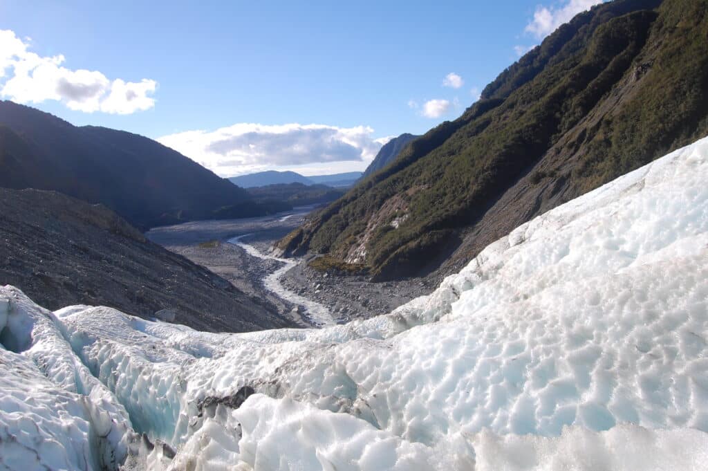 New Zealand is one of the best places in the world for skydiving.