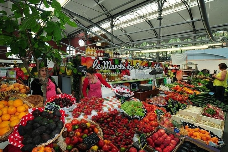 This market has food from all over the world.