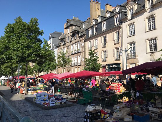 Rennes is one of the best places for street food in France.